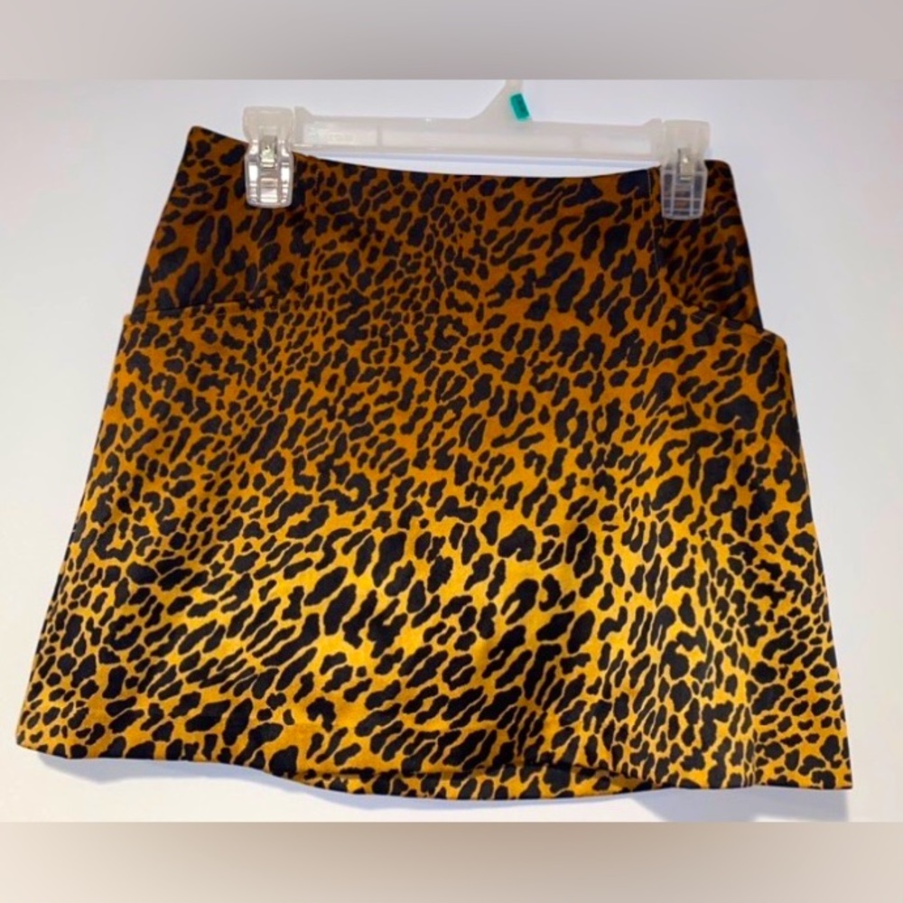 Ecoté Urban Outfitters Orange Leopard print mini skirt size 6